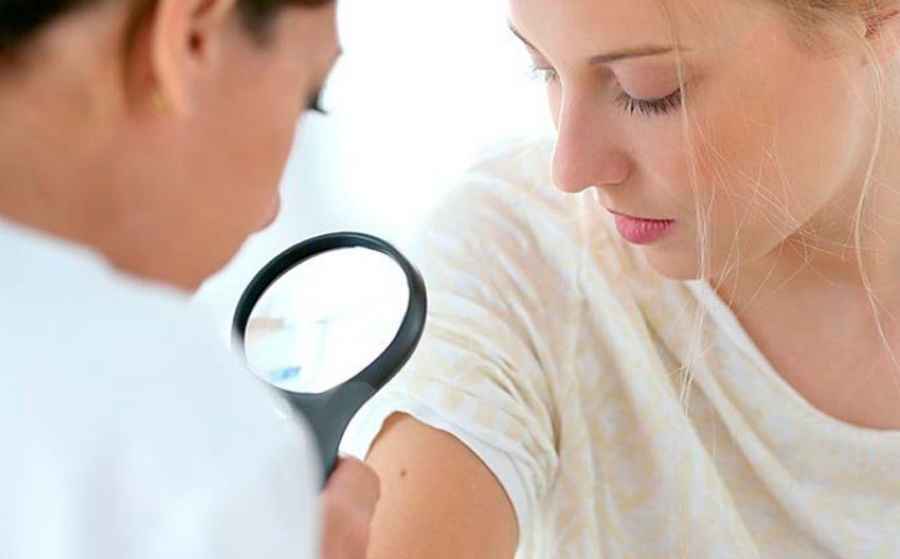 Luego de haber realizado durante 10 a&ntilde;os consecutivos chequeos gratuitos de lunares recorriendo m&aacute;s de 16 provincias a lo largo del pa&iacute;s, la marca vuelve con la campa&ntilde;a de manera digital, para continuar su fuerte compromiso con la concientizaci&oacute;n del c&aacute;ncer de piel.