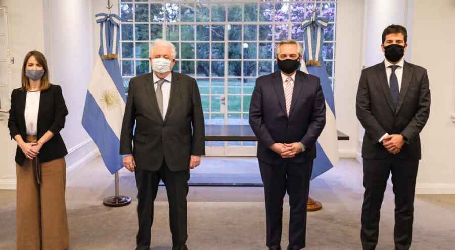 Durante una conferencia de prensa que brindaron en la Residencia de Olivos se detalló que Argentina y México serán los encargados de producir la potencial vacuna para distribuir en Latinoamérica.