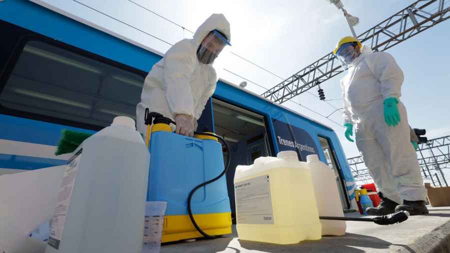 La prueba de la nueva f&oacute;rmula de desinfecci&oacute;n para disminuir el impacto de la Covid-19 en el transporte p&uacute;blico, realizada en formaciones de Trenes Argentinos, result&oacute; exitosa y permitir&aacute; incorporar este tipo de producto al resto del transporte de pasajeros.