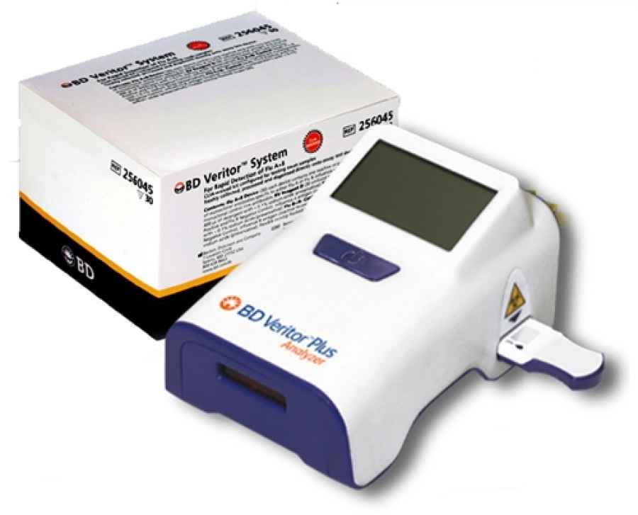 Esta nueva prueba de antígenos permite detectar el virus de SARS CoV2 activo, a partir de un hisopado nasal poco invasivo, que luego se analiza con un equipo para lectura digital del tamaño de un posnet operado por un profesional de la salud.